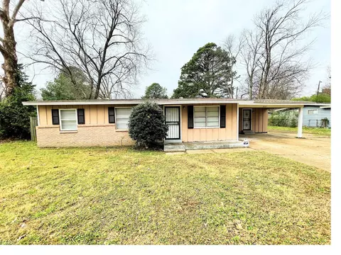 3039 Carvel St, Memphis, TN 38118