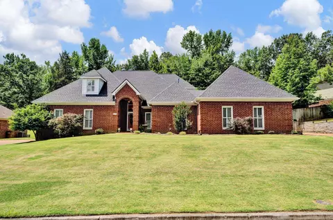 9135 Wren Hill Dr, Lakeland, TN 38002