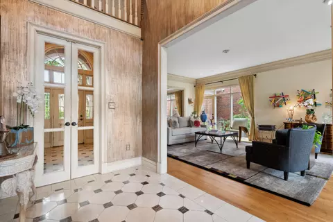 967 E Riverwalk Dr, Memphis, TN 38120 photo 3