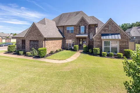 8803 Mt Hill Dr, Lakeland, TN 38002