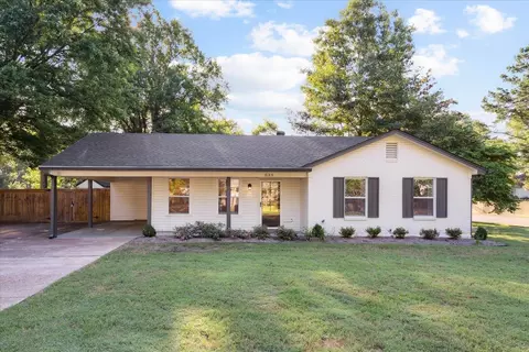 834 Greencliff Rd, Collierville, TN 38017