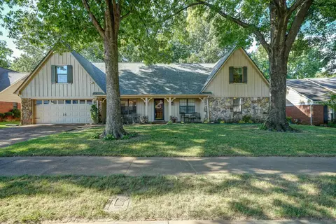 5910 Diplomat Pl, Bartlett, TN 38134