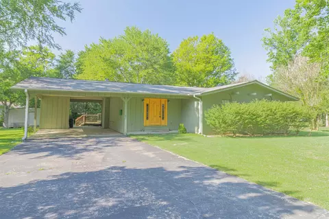 345 Smith Cir, Michie, TN 38357