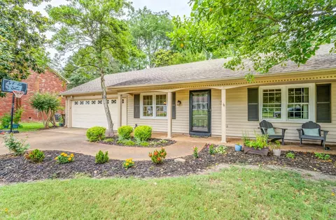 166 E Graycrest Ave, Collierville, TN 38017 photo 3