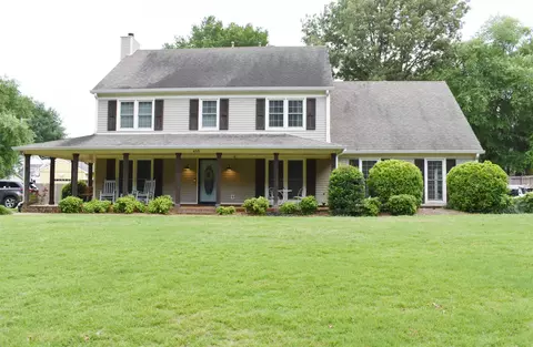 453 King Ridge Dr, Collierville, TN 38017