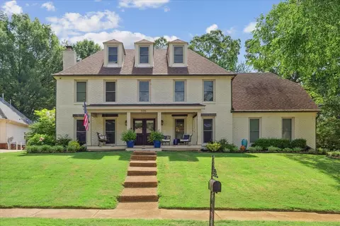 566 Six Crowns St, Collierville, TN 38017