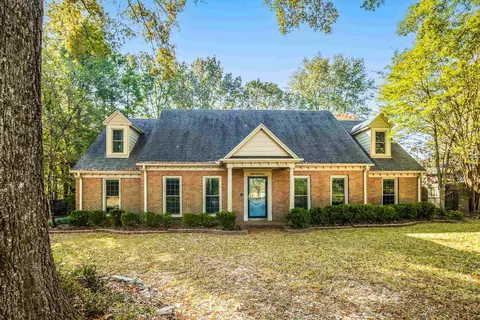 8301 Poplar Pike Ave, Germantown, TN 38138