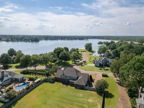 4108 Loch Meade Dr, Lakeland, TN 38002