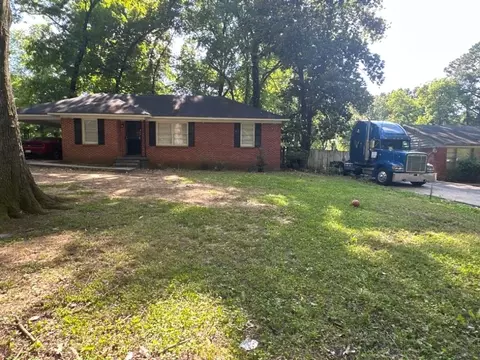 5369 Lochinvar Dr, Memphis, TN 38116