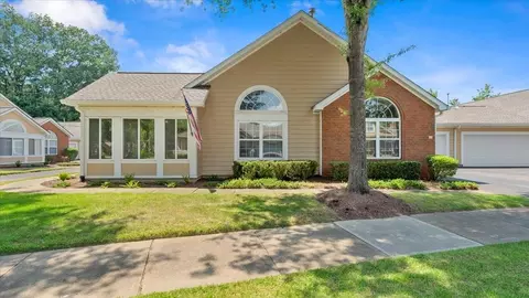 1159 Oak Heights Ln #101, Collierville, TN 38017