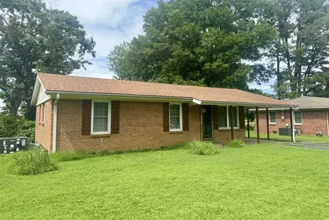 560 Circle Dr, Halls, TN 38040