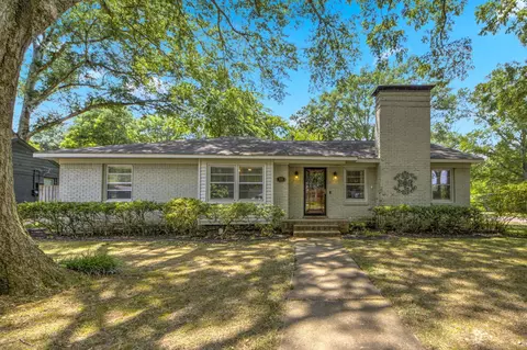 221 Cecilia Dr, Memphis, TN 38117
