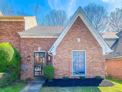 3572 Bishops Gate Dr, Memphis, TN 38115