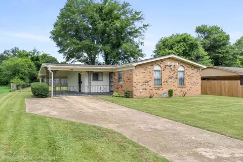 4476 Double Tree Rd, Memphis, TN 38109 photo 2