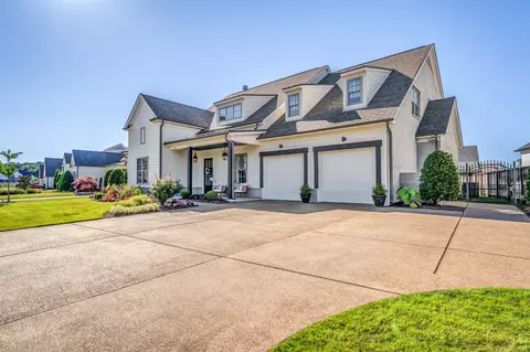 165 Egg Farm Cir, Piperton, TN 38017