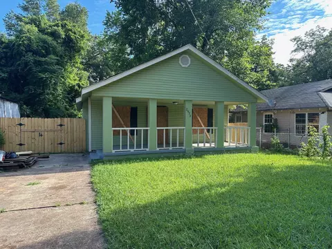 2972 Carnes Ave, Memphis, TN 38111