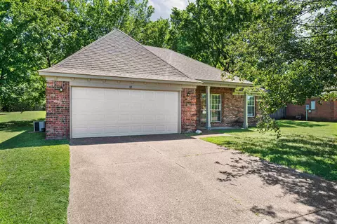 85 Village Dr E, Oakland, TN 38060