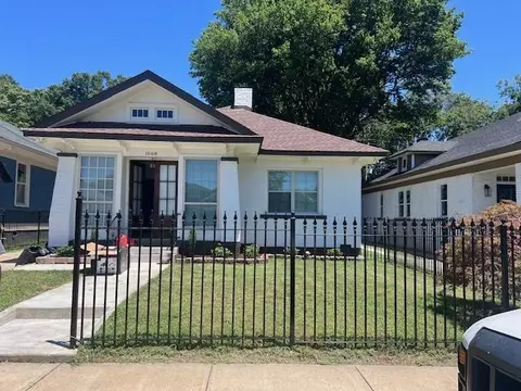 1068 Forest Ave, Memphis, TN 38105