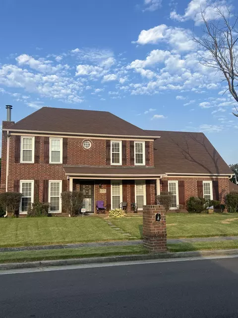 4476 Berkley Woods Dr, Memphis, TN 38125