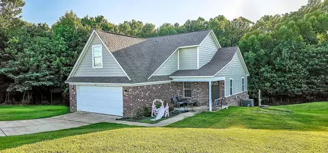 227 Richardson Lake Dr, Drummonds, TN 38023