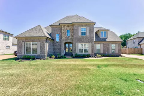 9675 Woodland Fox Ln S, Cordova, TN 38018