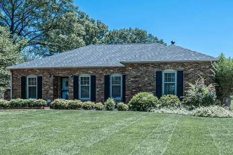 1568 Dorset Dr, Memphis, TN 38117