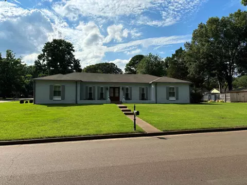 2615 Cedar Ridge Dr, Germantown, TN 38138