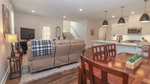 267 W Deaderick St, Jackson, TN 38305 photo 5