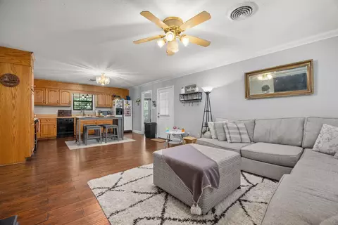 101 E Ash St, Iuka, MS 38852 photo 4