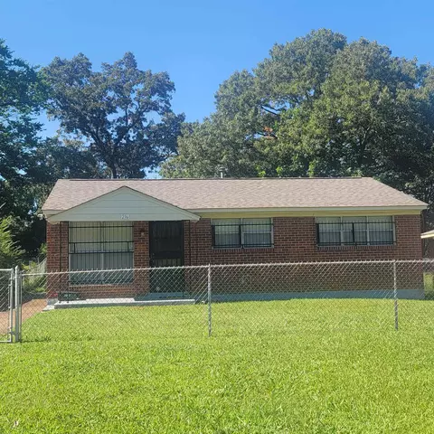 216 Delta Rd, Memphis, TN 38109