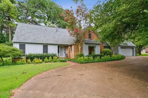 9557 Creekwood Cv, Lakeland, TN 38002