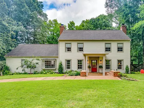 6166 Shady Grove Ln, Memphis, TN 38120