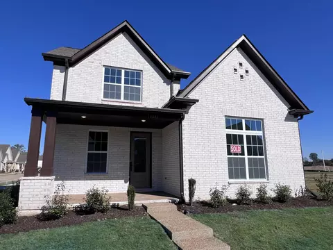 10242 Louanne Dr, Collierville, TN 38017