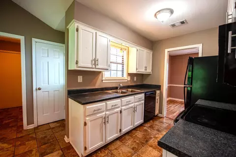 3327 Sandstone Cv, Bartlett, TN 38134 photo 3