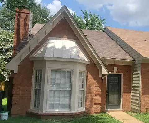 5836 Sunny Morning Dr, Memphis, TN 38141