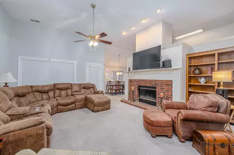 2234 Hickory Path Dr, Cordova, TN 38016 photo 16