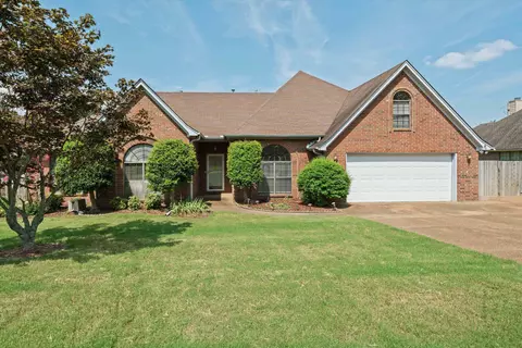 3786 Russell Hurst Dr W, Bartlett, TN 38135