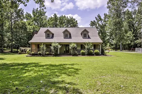 3693 Brunswick Rd, Bartlett, TN 38133