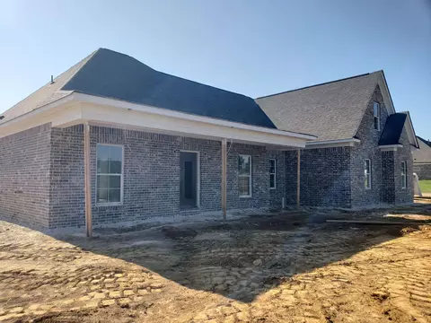 191 Cadet Dr, Senatobia, MS 38668