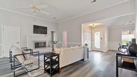 8665 Chris Suzanne Cir, Cordova, TN 38018