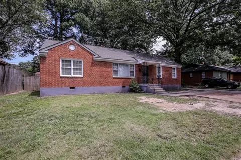 746 Waring Rd, Memphis, TN 38122