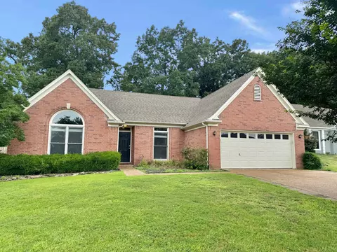 2747 Fletcher Park Cir W, Cordova, TN 38018