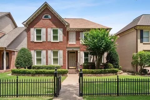 48 N Forest Hill-irene Rd, Cordova, TN 38018