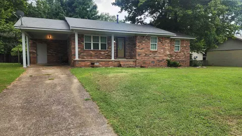 712 Walnut Hill Cir, Brownsville, TN 38012