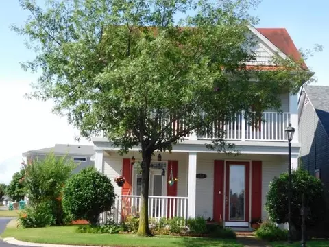 193 Fleets Island Dr, Memphis, TN 38103