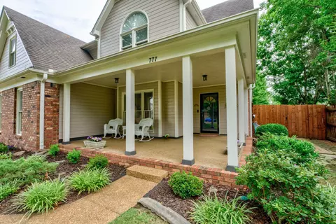 777 Golden Miller Cv, Collierville, TN 38017