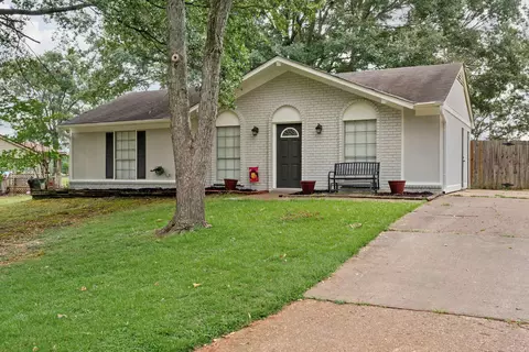 960 Greenview Rd, Collierville, TN 38017