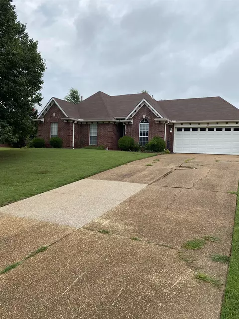 170 Oak Ridge Dr, Oakland, TN 38060