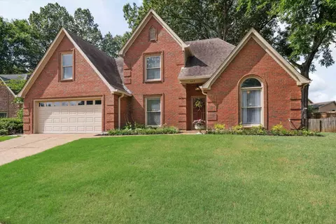 669 Belle Watley Ln, Collierville, TN 38017
