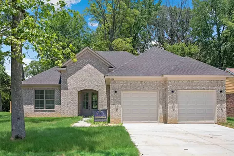 694 Brownlee Dr, Memphis, TN 38116
